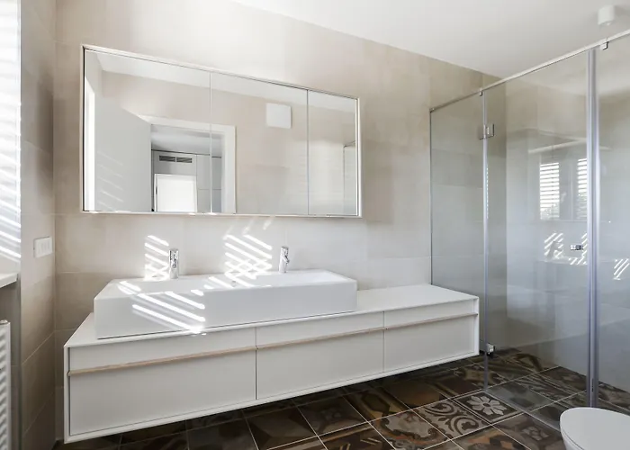 Forgotten Garden Daire